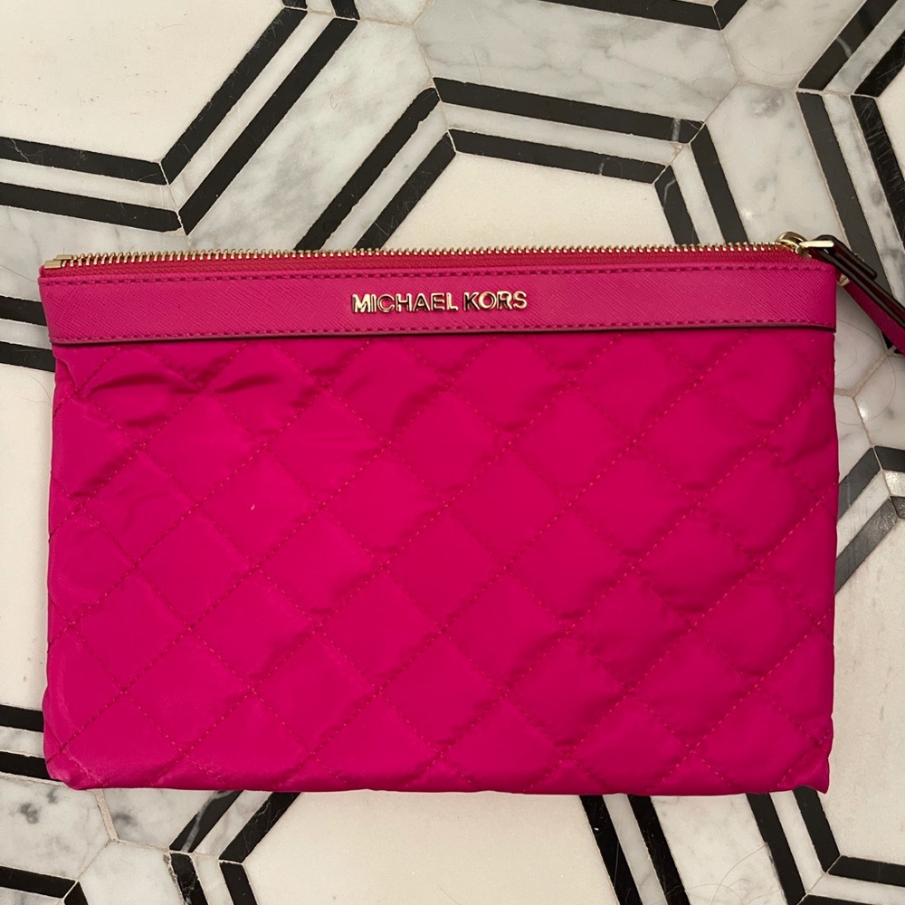 BRAND NEW Michael Kors clutch